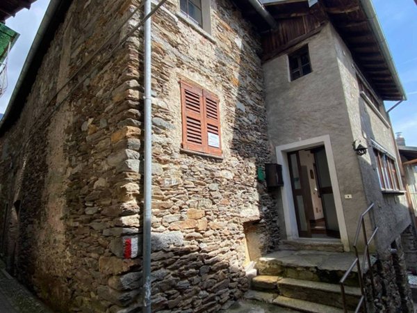 casa indipendente in vendita a Valle Cannobina