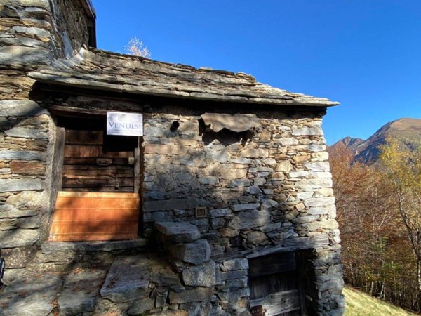 casa indipendente in vendita a Valle Cannobina