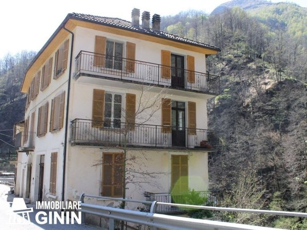 negozio in vendita a Valle Cannobina