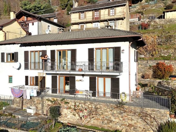casa indipendente in vendita a Valle Cannobina in zona Falmenta