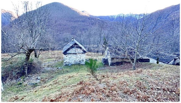 casa indipendente in vendita a Valle Cannobina