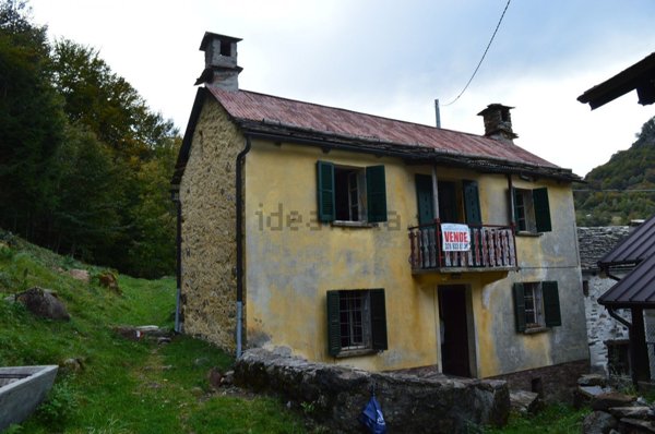 appartamento in vendita a Valle Cannobina in zona Cursolo-Orasso