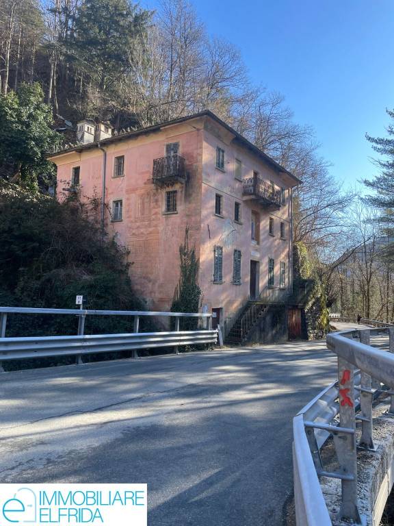 casa indipendente in vendita a Valle Cannobina