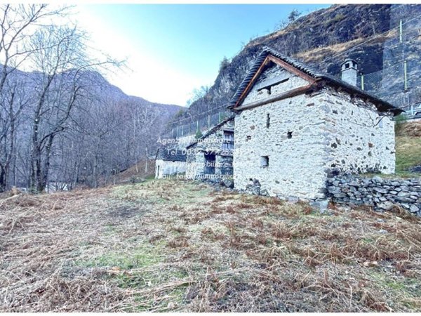 casa indipendente in vendita a Valle Cannobina