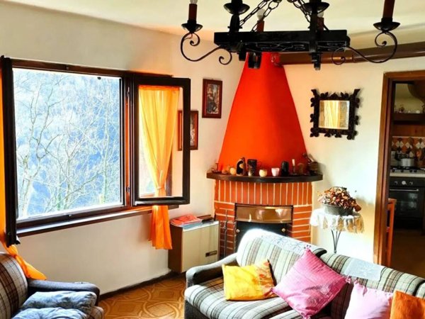 casa indipendente in vendita a Valle Cannobina in zona Falmenta