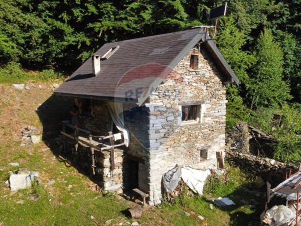 casa indipendente in vendita a Valle Cannobina