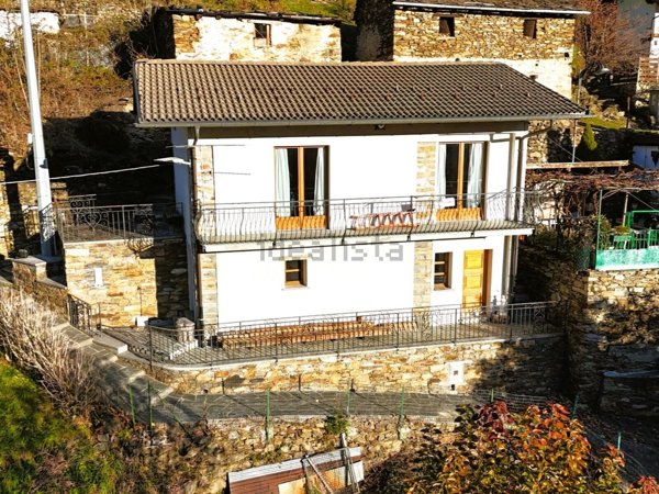 appartamento in vendita a Valle Cannobina in zona Falmenta