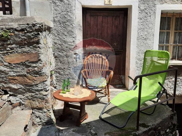 casa indipendente in vendita a Valle Cannobina in zona Falmenta