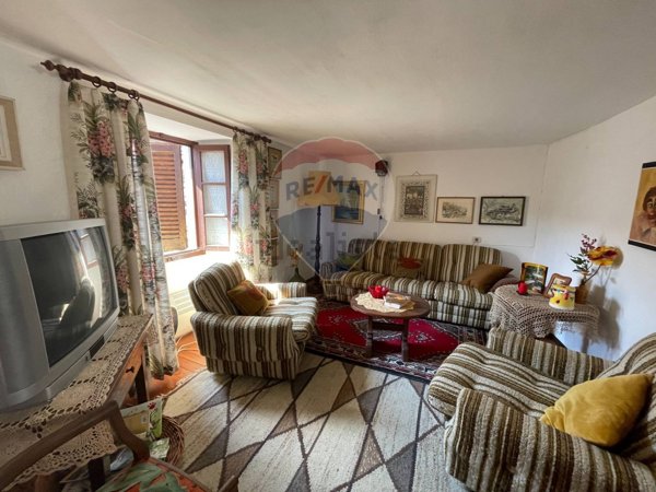 casa indipendente in vendita a Valle Cannobina in zona Falmenta