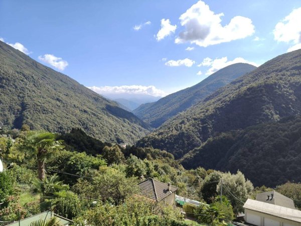 casa indipendente in vendita a Valle Cannobina in zona Falmenta