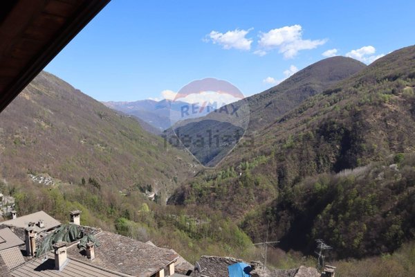 casa indipendente in vendita a Valle Cannobina in zona Falmenta