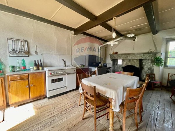 casa indipendente in vendita a Valle Cannobina in zona Crealla