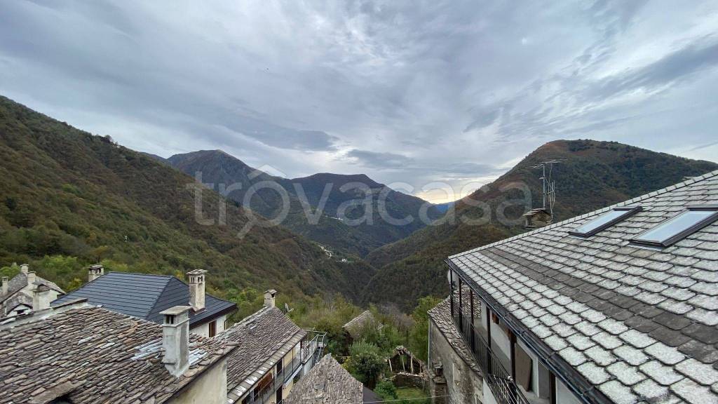 casa indipendente in vendita a Valle Cannobina