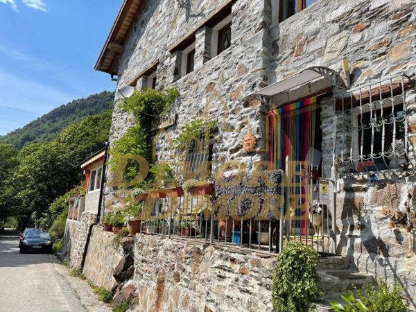 casa indipendente in vendita a Valle Cannobina