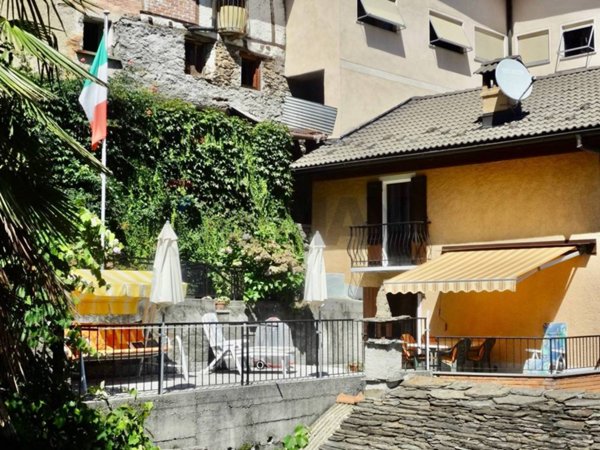 casa indipendente in vendita a Valle Cannobina in zona Cursolo-Orasso