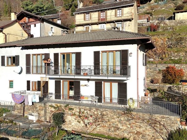 casa indipendente in vendita a Valle Cannobina in zona Falmenta