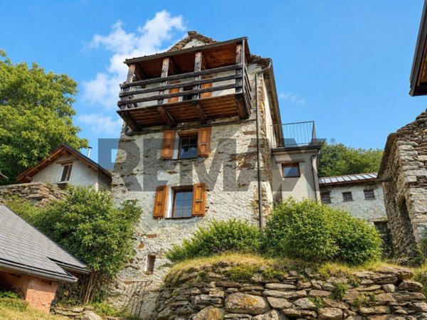 casa indipendente in vendita a Valle Cannobina