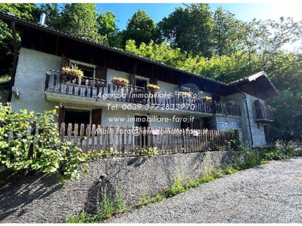 casa indipendente in vendita a Valle Cannobina in zona Falmenta