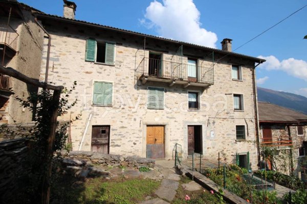 casa indipendente in vendita a Valle Cannobina in zona Crealla