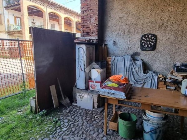 casa indipendente in vendita ad Agrate Brianza