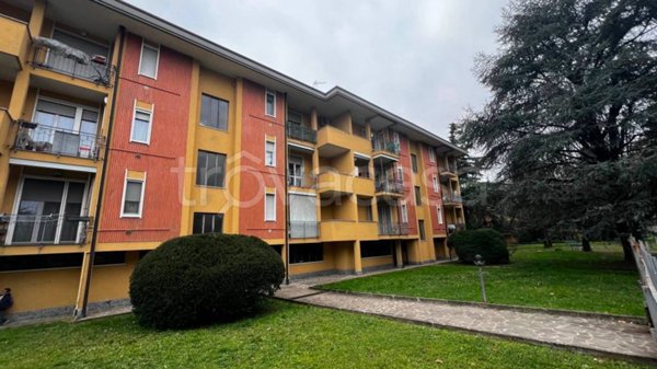 appartamento in vendita ad Agrate Brianza in zona Omate