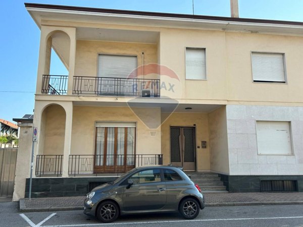 casa indipendente in vendita ad Agrate Brianza
