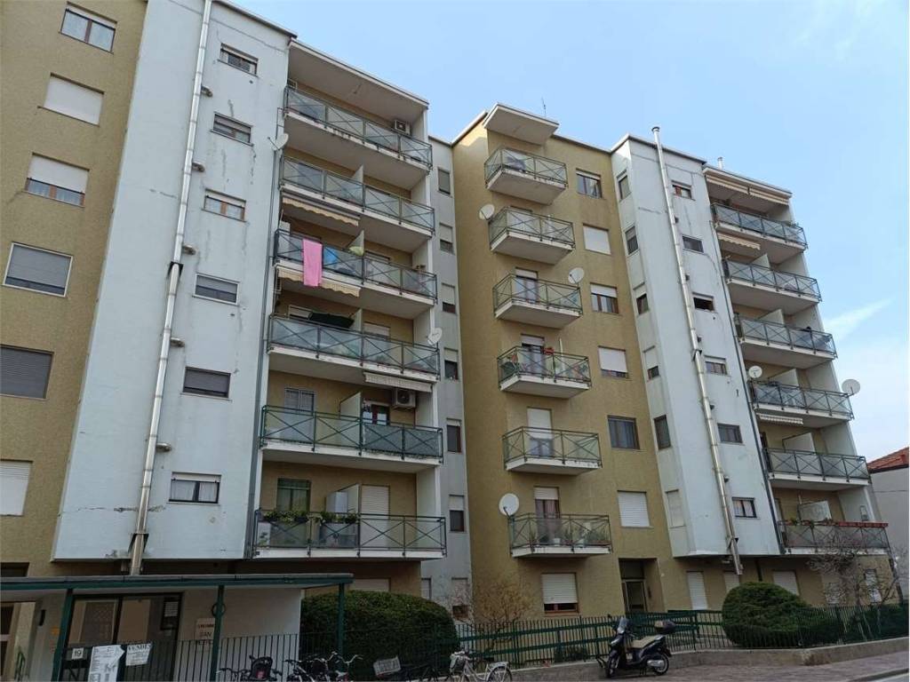 appartamento in vendita ad Agrate Brianza