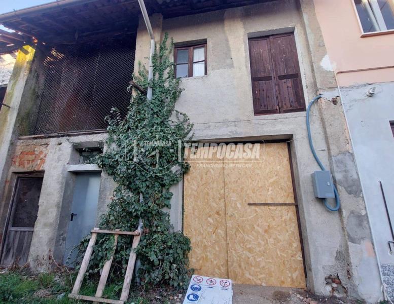casa indipendente in vendita ad Agrate Brianza