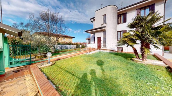 appartamento in vendita ad Agrate Brianza
