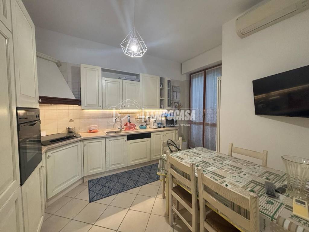 appartamento in vendita ad Agrate Brianza