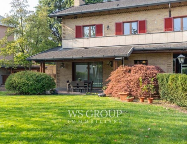 casa indipendente in vendita ad Agrate Brianza