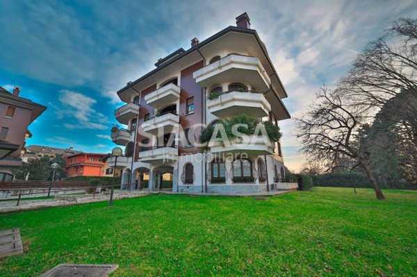 appartamento in vendita ad Agrate Brianza