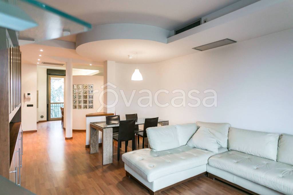 appartamento in vendita ad Agrate Brianza