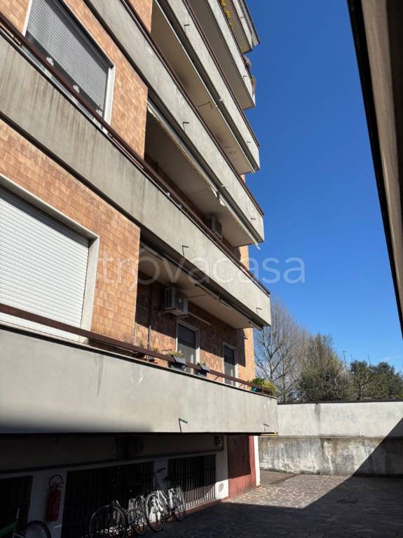 appartamento in vendita ad Agrate Brianza