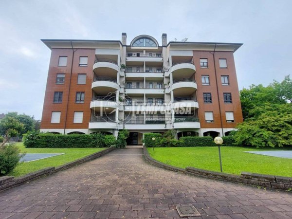 appartamento in vendita ad Agrate Brianza