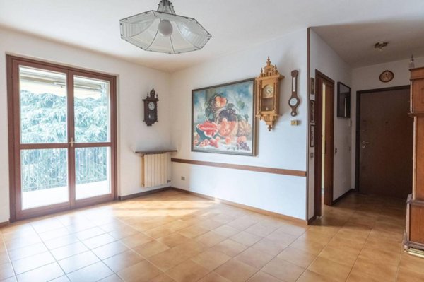 appartamento in vendita ad Agrate Brianza in zona Omate