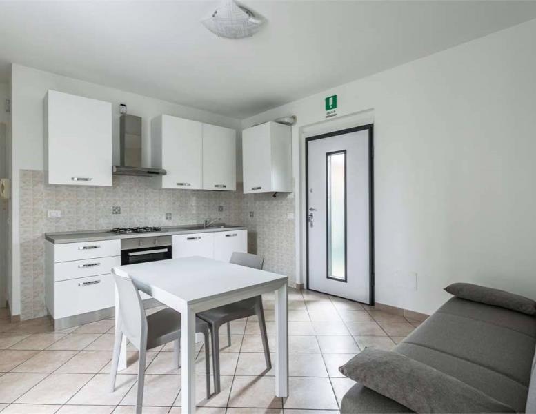 appartamento in vendita ad Agrate Brianza in zona Omate