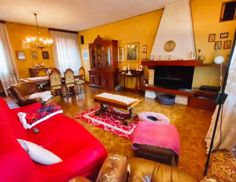 appartamento in vendita ad Agrate Brianza in zona Omate