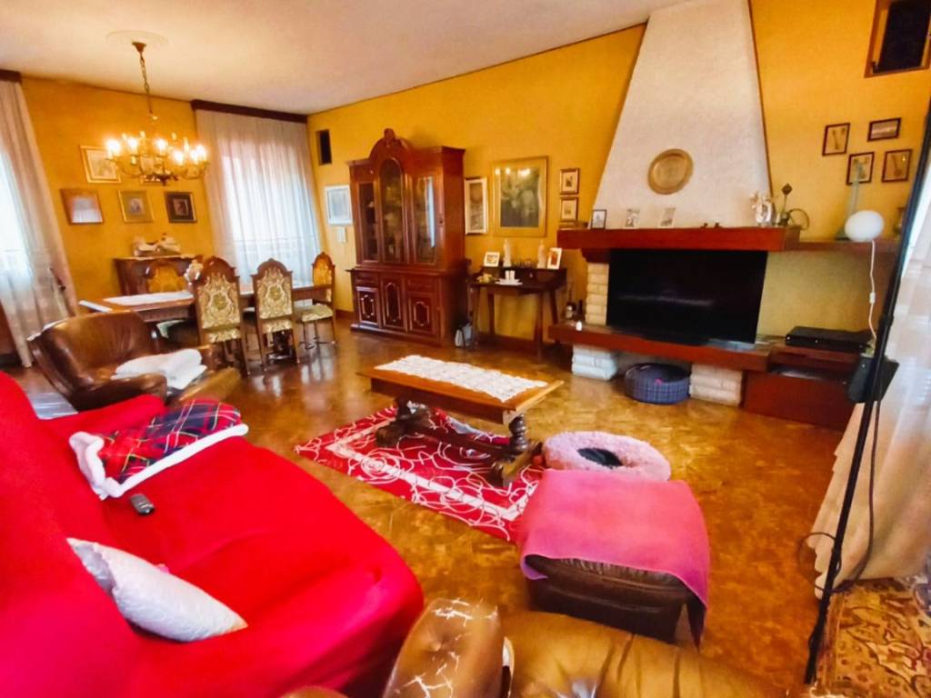 appartamento in vendita ad Agrate Brianza