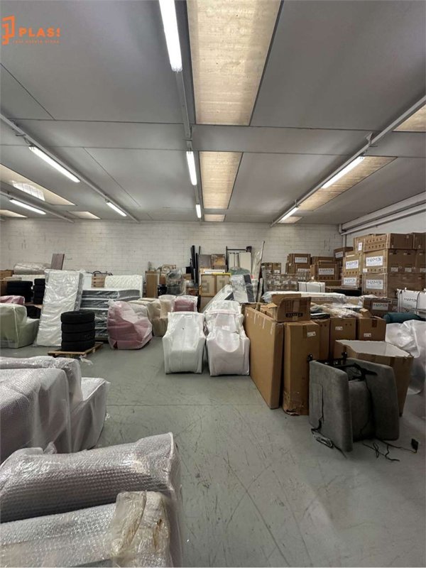 capannone in vendita ad Agrate Brianza