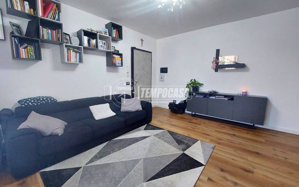 appartamento in vendita ad Agrate Brianza