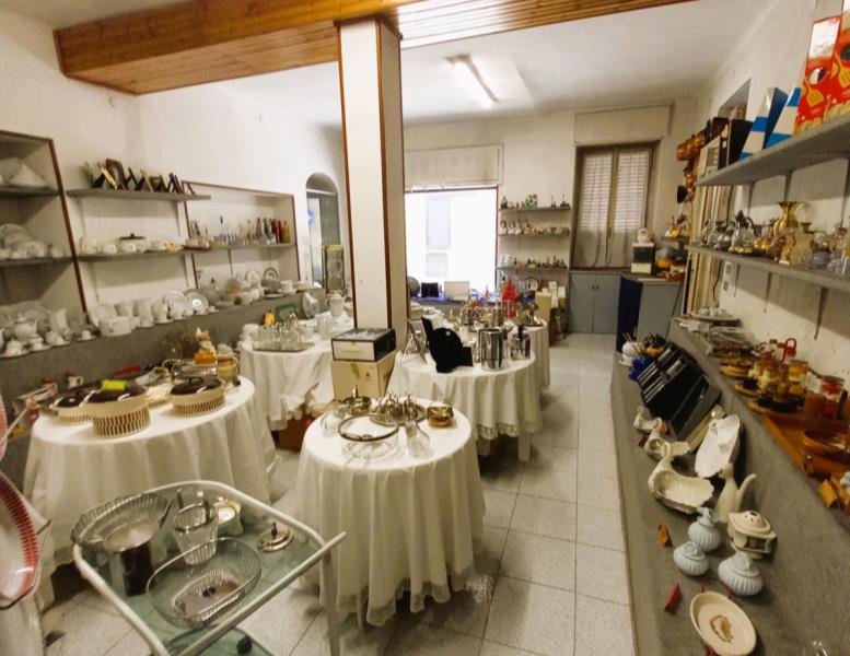 appartamento in vendita ad Agrate Brianza in zona Omate