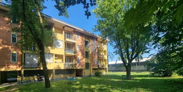 appartamento in vendita ad Agrate Brianza in zona Omate