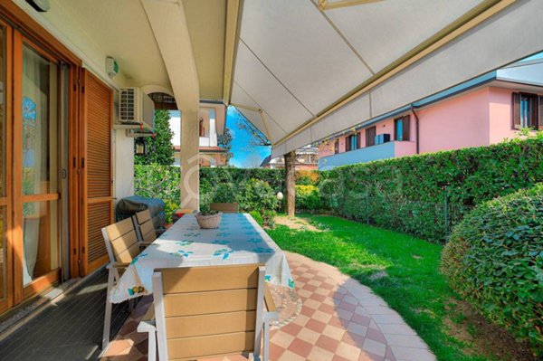 casa indipendente in vendita ad Agrate Brianza