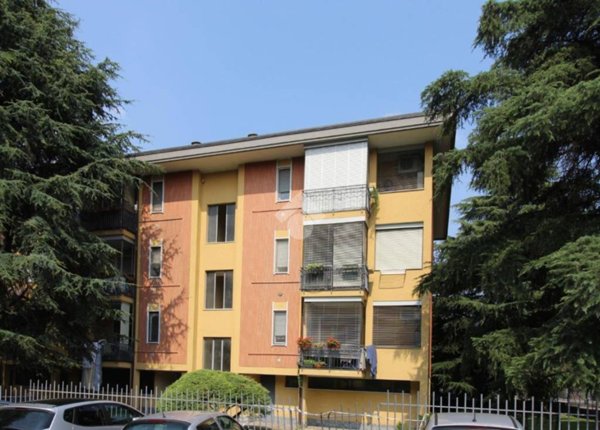 appartamento in vendita ad Agrate Brianza in zona Omate