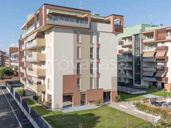 appartamento in vendita ad Agrate Brianza