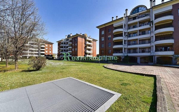 appartamento in vendita ad Agrate Brianza