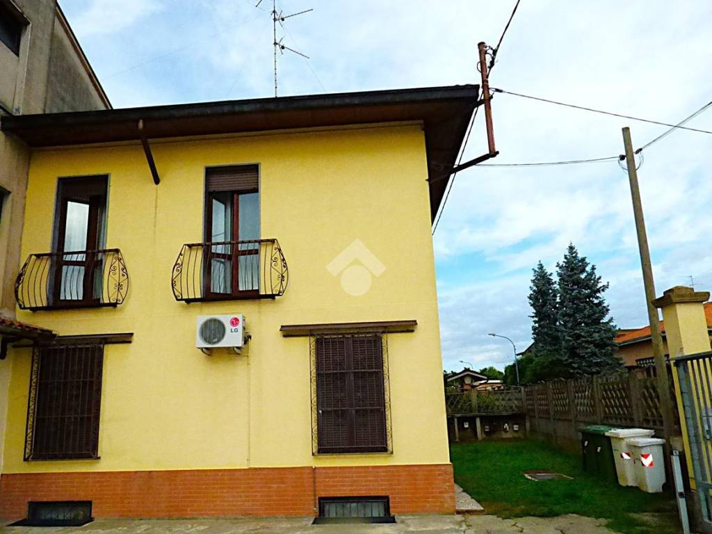 appartamento in vendita ad Agrate Brianza