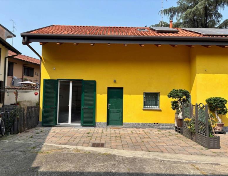 casa indipendente in vendita ad Agrate Brianza