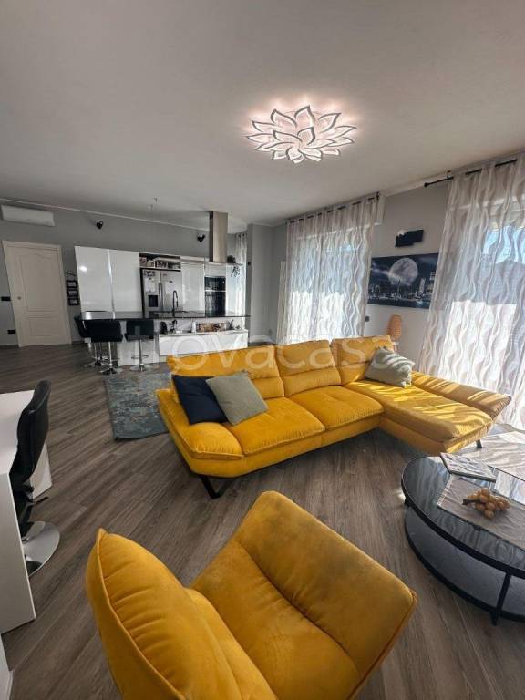 appartamento in vendita ad Agrate Brianza